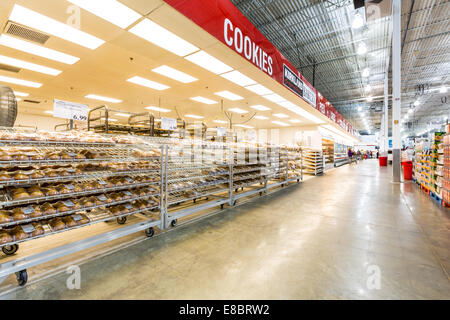 Bäckerei Gang in einem Costco Supermarkt Stockfoto