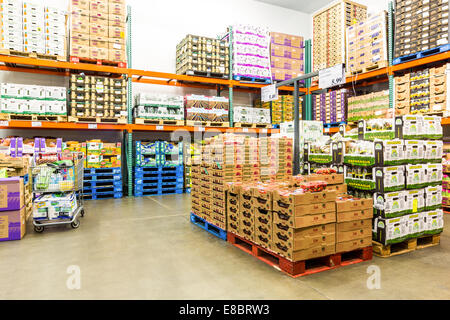 Frische Zutaten kalten Raum in einem Costco Supermarkt. Stockfoto