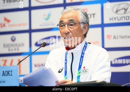 Incheon, Südkorea. 4. Oktober 2014. Tsuyoshi Aoki (JPN): Pressekonferenz von Japan Delegation bei MPC auf 2014 Incheon asiatische Spiele in Incheon, Südkorea. © YUTAKA/AFLO SPORT/Alamy Live-Nachrichten Stockfoto