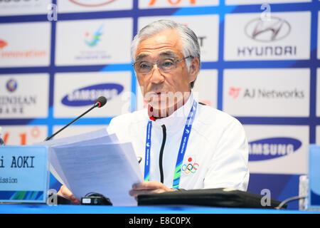 Incheon, Südkorea. 4. Oktober 2014. Tsuyoshi Aoki (JPN): Pressekonferenz von Japan Delegation bei MPC auf 2014 Incheon asiatische Spiele in Incheon, Südkorea. © YUTAKA/AFLO SPORT/Alamy Live-Nachrichten Stockfoto