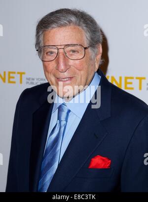 WNET jährliche Gala feiert Menschen und Partnerschaften, mit denen die Station gedeihen bei Cipriani 42nd Street, New York City mit: Tony Bennett Where: New York City, New York, USA bei: 1. April 2014 Stockfoto