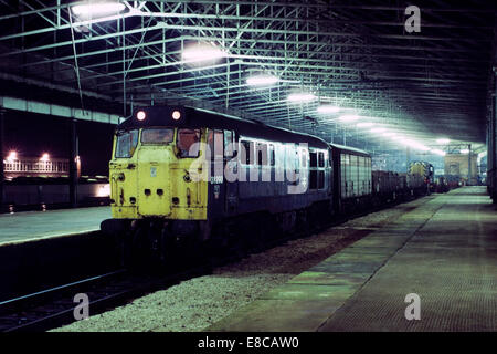 Diesellokomotive Klasse 31 Nummer 31292 an Rugby-Station 1988 Stockfoto