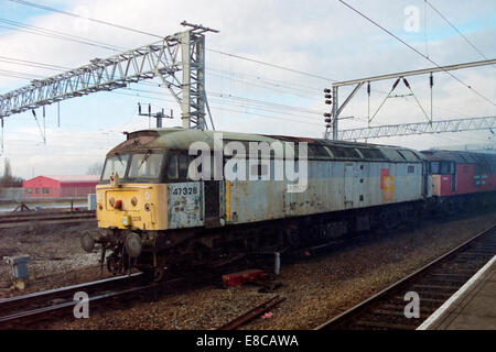 Klasse 47 Diesel Lokomotive Nummer 47328 in Crewe england Stockfoto