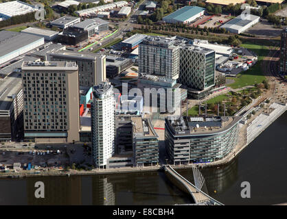 Luftaufnahme der Medienstadt in Salford Quays in der Nähe von Manchester, UK Stockfoto