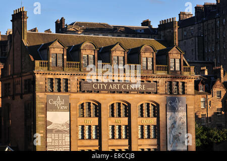 City Art Centre Edinburgh im warmen Licht von einem Sommerabend. Stockfoto