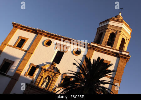 Ronda Andalucia Spanien die Kirche Iglesia de Nuestra Señora De La Merced im Sonnenaufgang Morgengrauen Stockfoto