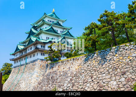 Burg von Nagoya in Japan am Tag Stockfoto