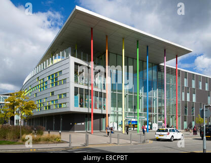 Central Manchester University Hospitals Komplex aus Oxford Straße, Manchester, England, UK. Kinder Krankenhaus Eintritt. Stockfoto