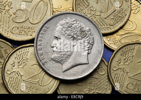 Münzen aus Griechenland. Der griechische Philosoph Demokrit in der alten griechischen 10 Drachme Münze dargestellt. Stockfoto
