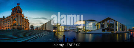 Der Reichstag, das Marie-Elisabeth-Lüders-Haus und dem Paul-Löbe-Haus an der Spree, Berlin, Deutschland Stockfoto