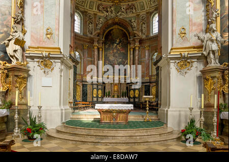 Chor mit Hochaltar von Joseph Lindner, Altarbild von Martin Koller, barocke Kirche St. Maria Himmelfahrt, Ettal Abbey Stockfoto
