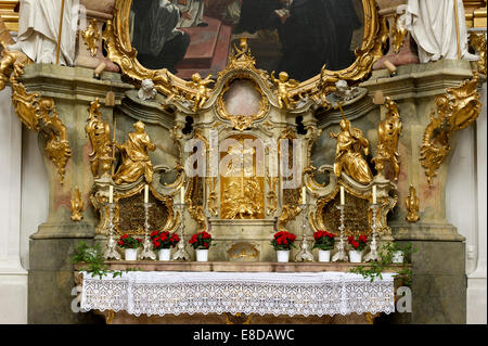 Seitenaltar im Kirchenschiff, barocke Kirche St. Maria Himmelfahrt, Ettal Abbey, Ettal, Upper Bavaria, Bavaria, Germany Stockfoto