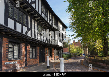 Die historischen 14. Jahrhundert Lychgate Cottages in Priorat Zeile, Coventry, Warwickshire, England, UK Stockfoto