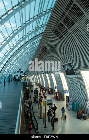 Der TGV Bahnhof Gebäude, Avignon, Vaucluse, Provence, Frankreich Stockfoto