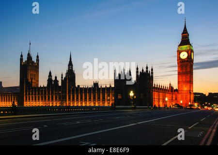 Big Ben und die Houses of Parliament in der Abenddämmerung, London England Vereinigtes Königreich UK Stockfoto