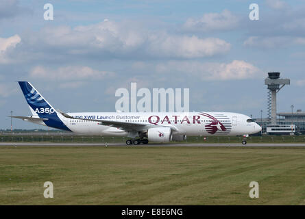Schönefeld, Deutschland, Airbus A350-900 XWB Qatar Airways auf der ILA 2014 Stockfoto