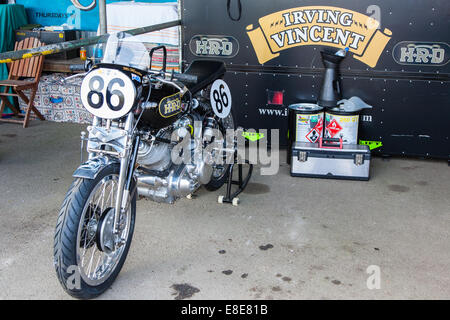 1950 Vincent Rapide Motorrad bei dem Goodwood Revival 2014, West Sussex, UK Stockfoto