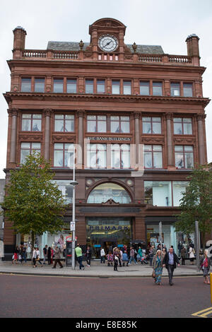 Bankgebäude in Belfast City centre ist ein Primark-Filiale Stockfoto