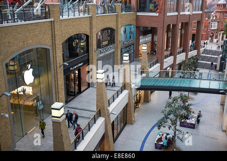 Einzelhandelsflächen in Victoria Square Einkaufszentrum Belfast Stadtzentrum Stockfoto