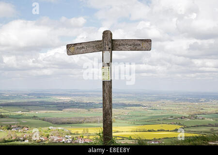 Blick auf den Devils Dyke in Sussex, Vereinigtes Königreich, mit Landschaft und Weise marker Stockfoto