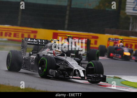 Kevin MAGNUSSEN, Höhle, Team McLaren-Mercedes, McLaren, MP4-29, Mercedes-Benz PU106A Hybrid, SUZUKA, JAPAN, 05.10.2014, Formel 1 F1-Rennen, Grosser Preis, GP du Japon, Motorsport, Grand Prix von JAPAN, Foto: Sho TAMURA/AFLO SPORT Deutschland heraus Stockfoto