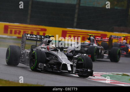 Kevin MAGNUSSEN, Höhle, Team McLaren-Mercedes, McLaren, MP4-29, Mercedes-Benz PU106A Hybrid, SUZUKA, JAPAN, 05.10.2014, Formel 1 F1-Rennen, Grosser Preis, GP du Japon, Motorsport, Grand Prix von JAPAN, Foto: Sho TAMURA/AFLO SPORT Deutschland heraus Stockfoto