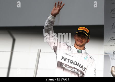 Lewis HAMILTON, GBR, Team Mercedes AMG Petronas Formula One, Sieger des Rennens - SUZUKA, JAPAN, 05.10.2014, Formel 1 F1 Rennen, Podium, JAPAN Grand Prix, Grosser Preis, GP du Japon, Motorsport, Foto von: Sho TAMURA/AFLO SPORT - Deutschland, Stockfoto