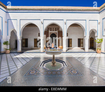 Bahia-Palast, Palais Bahia, gebaut im Auftrag der Grand Vizier Si Moussa im Jahre 1867, Medina, Marrakesch, Marrakech-Tensift-El Haouz Stockfoto