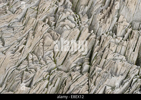 Gesteinsschichten, Hálsanefshellir Höhle mit Basaltformationen, Reynisfjara Strand, in der Nähe von Vík Í Mýrdal, South Coast, Island Stockfoto