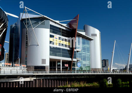 Stadion-Plaza-Gebäude neben Millennium Stadium, Cardiff, Südwales, UK. Stockfoto