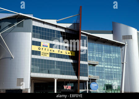 Stadion-Plaza-Gebäude neben Millennium Stadium, Cardiff, Südwales, UK. Stockfoto