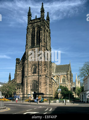 Die Pfarrkirche der Heiligen, Leamington Spa, Warwickshire. Schöpfer: Peter Thompson. Stockfoto