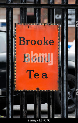 Alte Emaille Schild an Kidderminster Station, Severn Valley Railway, Worcestershire, England, UK Stockfoto