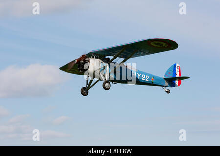 Morane Saulnier Ms317 HY22 317 G-MOSA im Flug nehmen-ff von Breighton Flugplatz Stockfoto