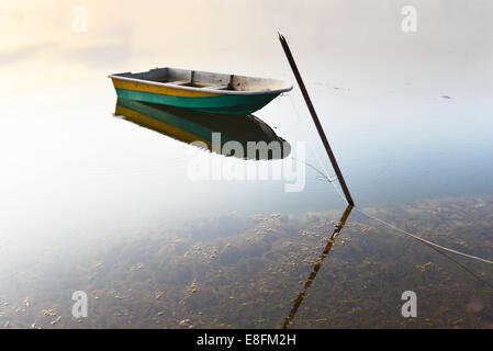 Boot am See Stockfoto