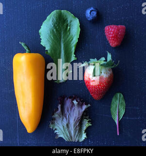 Obst, Gemüse und Salat Blätter Stockfoto