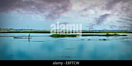 Thailand, Khon Kaen, Bild von Mann Angeln Stockfoto