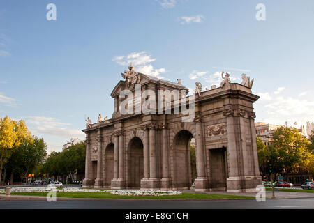 Puerta de Alcala; Alcalá, Madrid Stockfoto