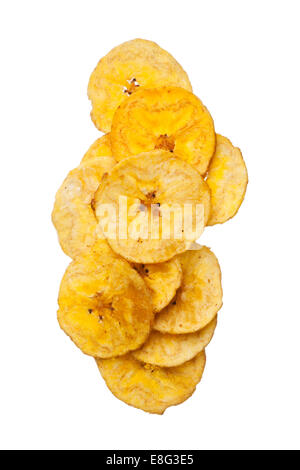 Platano Plantain Chips auf weißem Hintergrund, Nahaufnahme Stockfoto