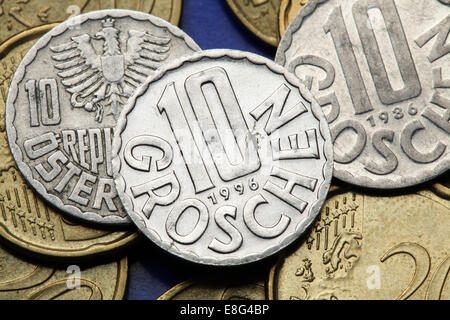 Münzen aus Österreich. Alte österreichische 10 Groschen Münzen. Stockfoto