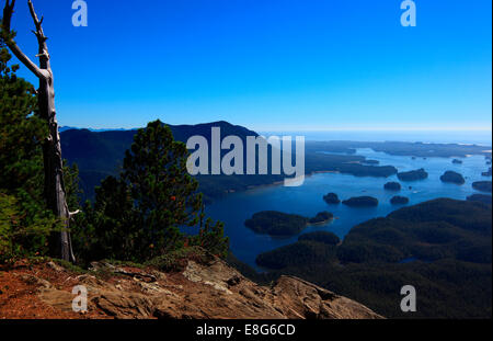 Blick vom Lone Cone Berg Blick auf Meares Island und Clayoquot sound Stockfoto