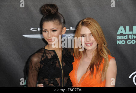 Los Angeles, Kalifornien, USA. 6. Oktober 2014. ZENDAYA und BELLA THORNE Teilnahme an der "Alexander und der schreckliche, Horrible, No Good, Very Bad Day" premiere am El Capitan Theatre. © D. Long/Globe Fotos/ZUMA Draht/Alamy Live-Nachrichten Stockfoto