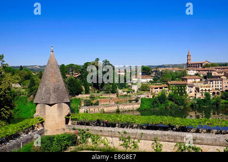 Henri de Toulouse-Lautrec Museum Garden mit Blick auf Fluss Tarn Albi Tarn Abteilung Midi - Pyrenäen Frankreich Südwesteuropa Stockfoto