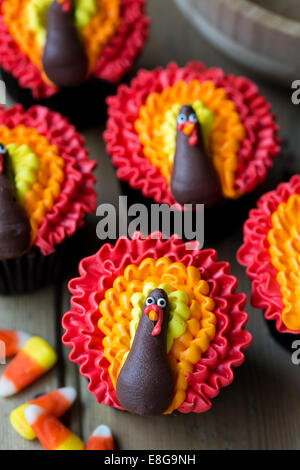 Cupcakes mit Buttercreme Puten geschmückt Stockfoto