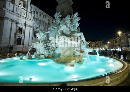 Piazza Navona in der Nacht, Rom. Stockfoto