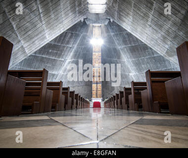 Str. Marys Kathedrale Tokio, entwickelt von japanischen Architekten Tange Kenzo (eingeweiht im Jahre 1964) Stockfoto