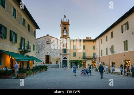 Plazza Della Liberta San Quirico d ' Orcia Tuscany Stockfoto