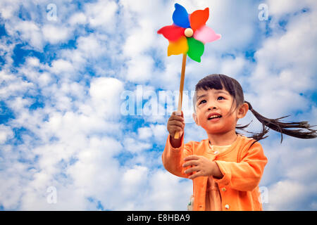 niedliche kleine Mädchen für Adv oder anderen Zweck Verwendung Stockfoto