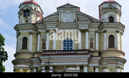 Außenansicht des St. Peter und St. Paul ChurchŠv. Apaštalų Petro Ir Povilo Bažnyčia, in Vilnius, Litauen Stockfoto