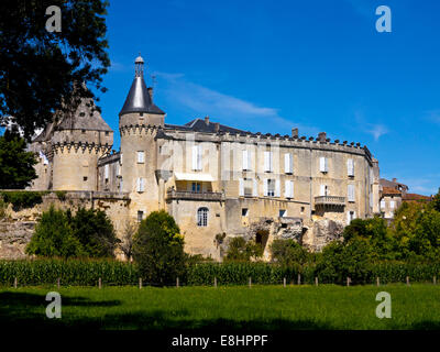 15. Jahrhundert Schlosses am Jonzac eine Stadt in der Region der südwestlichen Frankreich Charente-Maritime Stockfoto